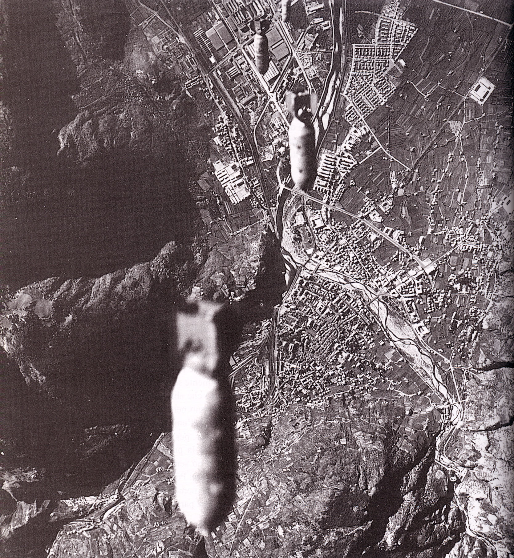 Bombardamento su Bolzano, ott. 1943 (Univ. of Keele/GB)