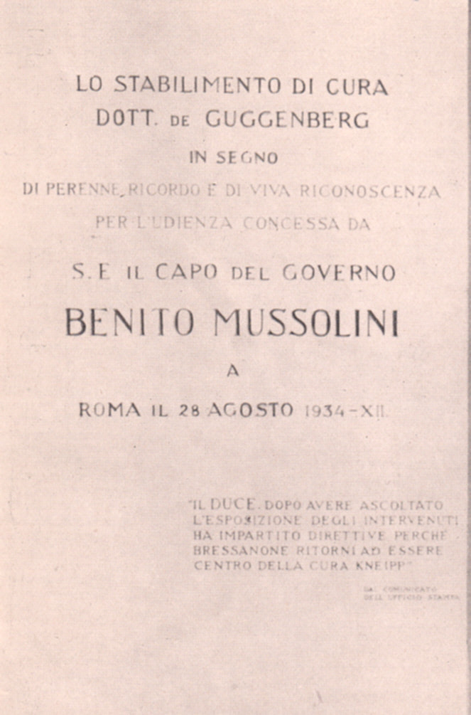 La lapide commemorativa dell'udienza di Mussolini del 1934